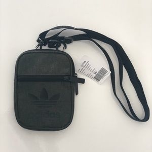 🆕 NWT adidas Crossbody Festival Bag, Unisex